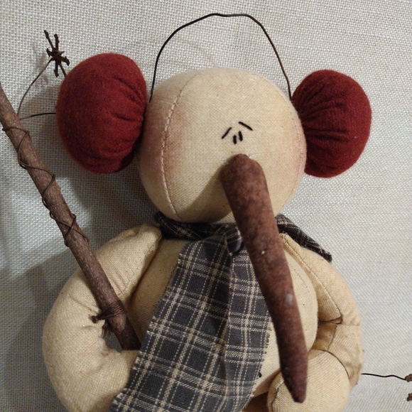 Honey & Me Primitive Snowman / Red Earmuffs - Picture 2 of 7